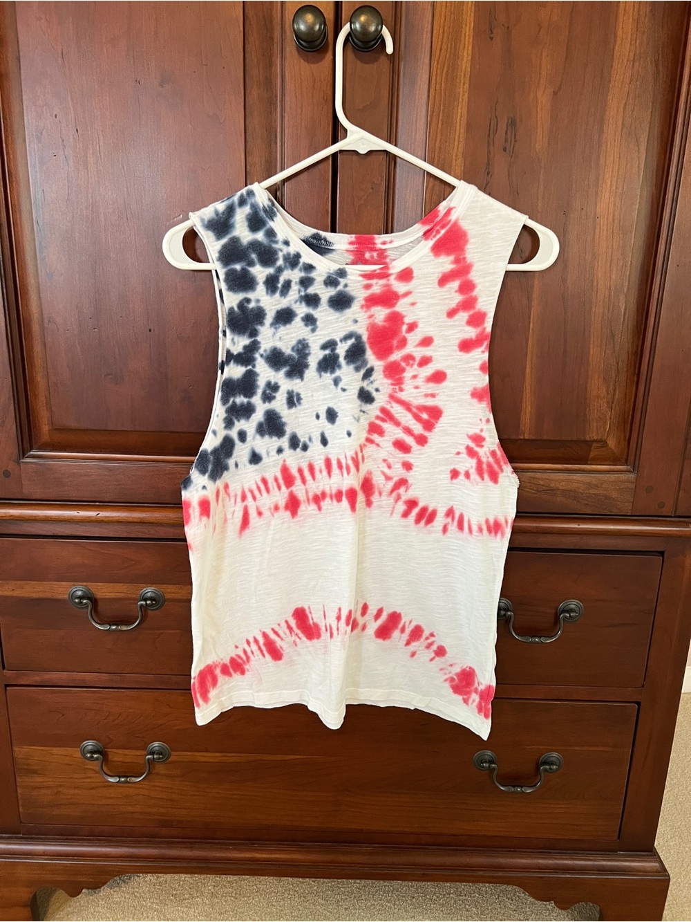 Juniors Size— Tokyo Darling Brand — White Tank Top with Red & Navy Tie-Dye